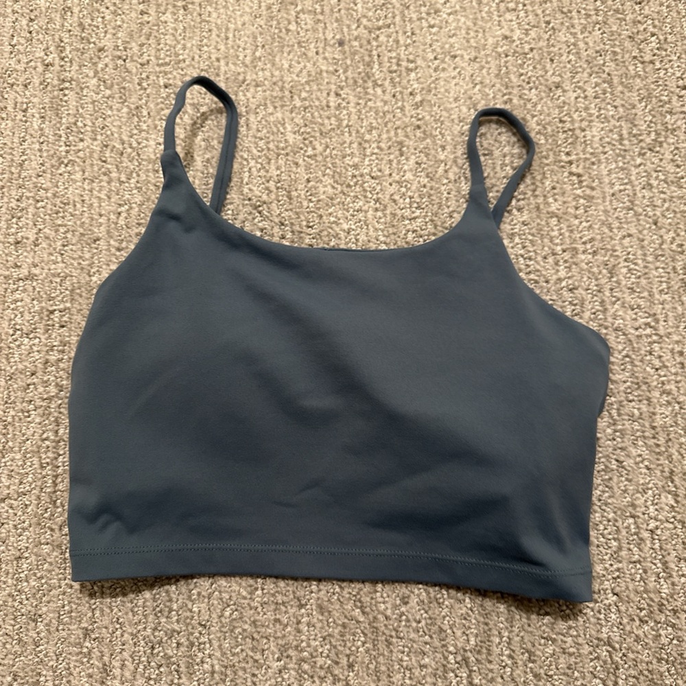 Blue cropped padded tank top #activewear